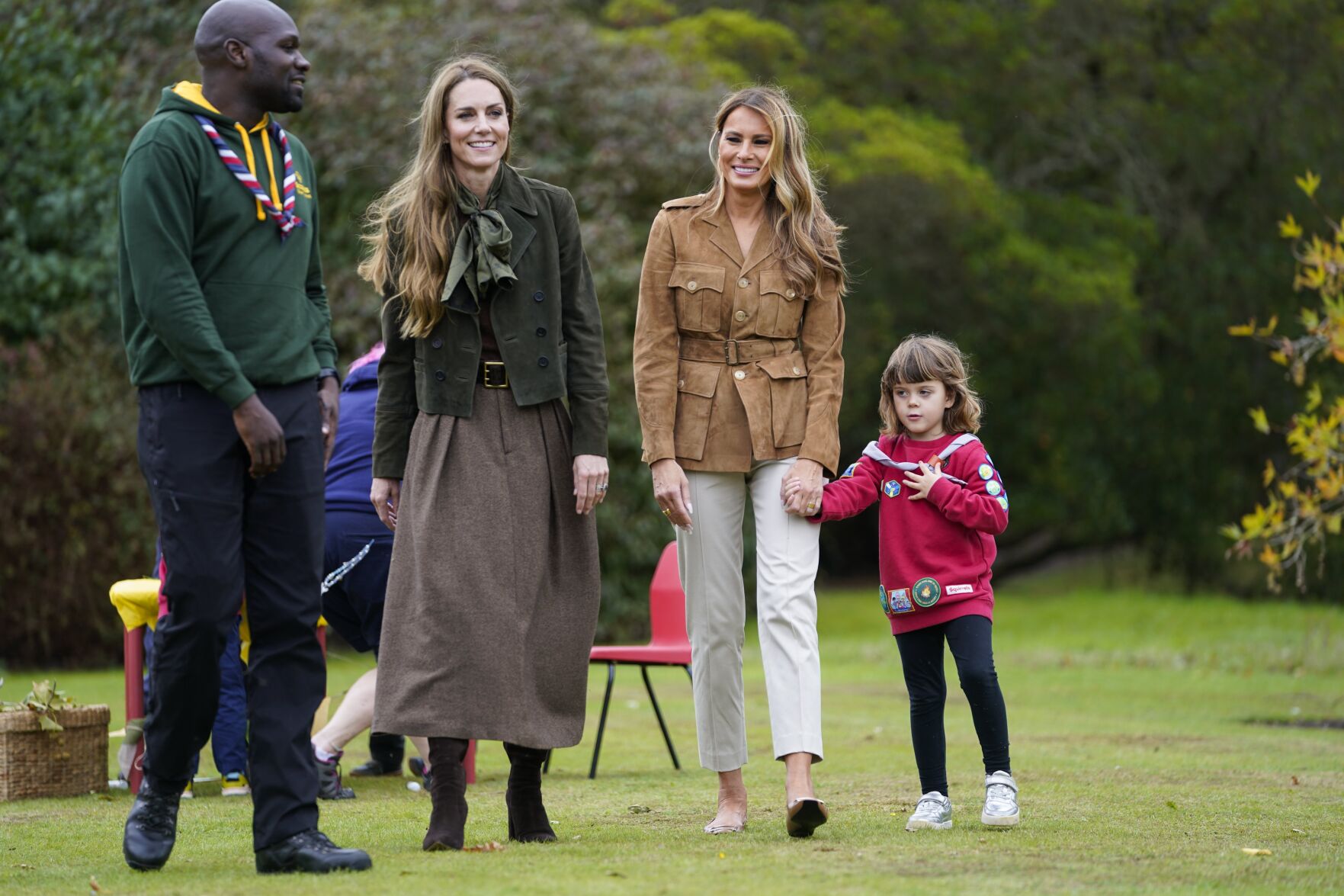 li-royals-trump-uk kate melania child.JPG